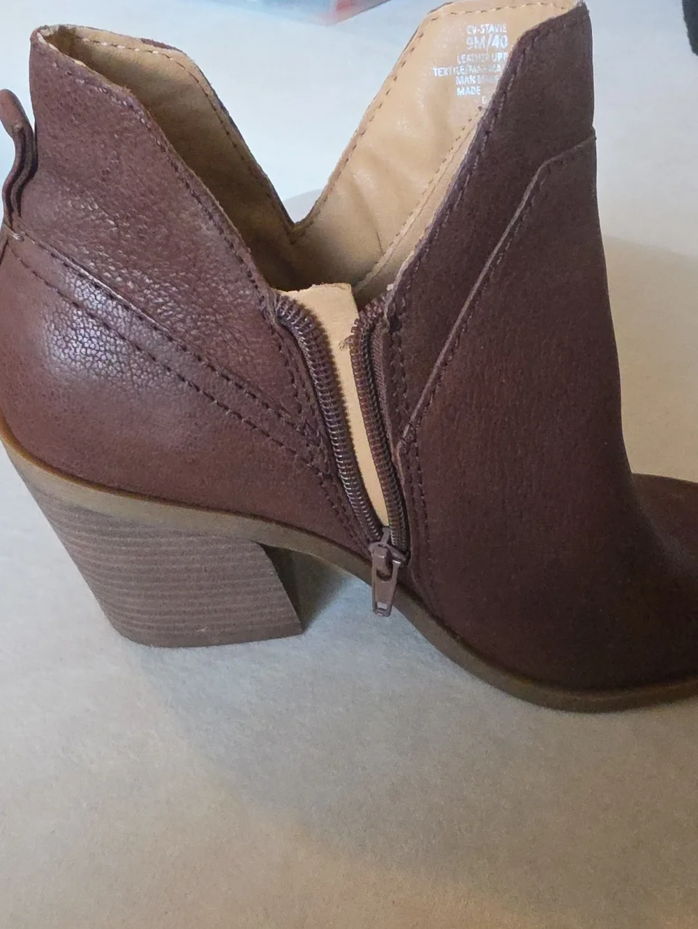 CROWN VINTAGE Sz 9 Stavie Dark Brown Pointed Ankle Booties, NWOT